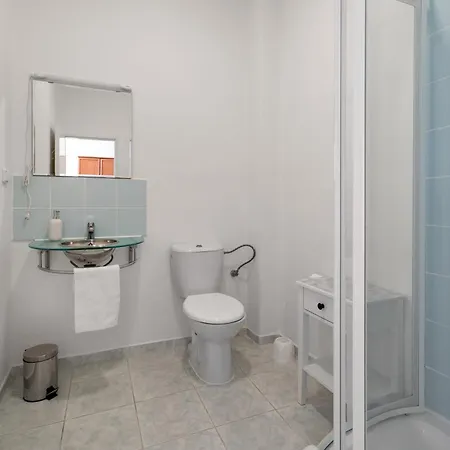 Charleston 3*