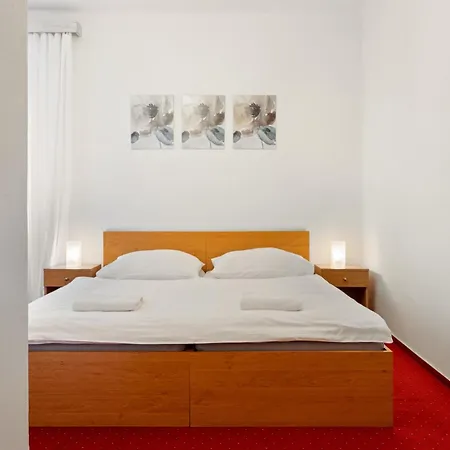 Charleston Gæstehus 3*