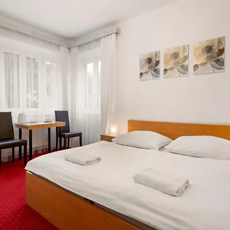 Charleston 3* Luhačovice